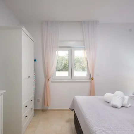 Villa Shaula 1
